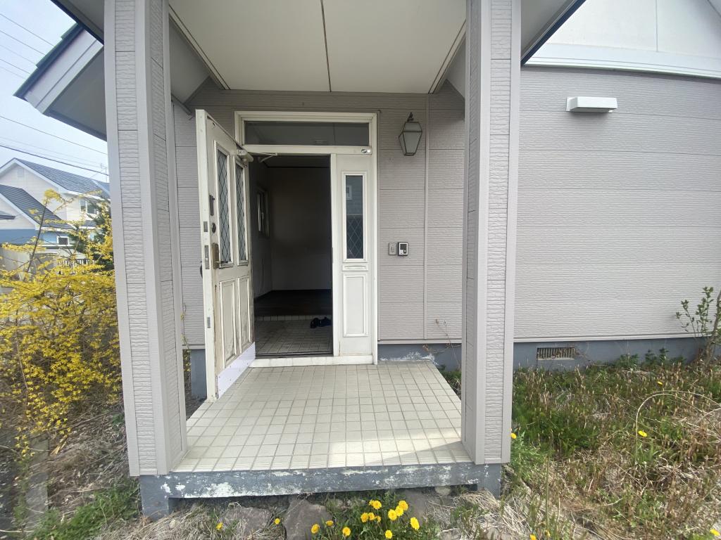 ※価格改定　【リフォーム用住宅】帯広市西22条南4丁目　森の里小徒歩７分・緑園中徒歩５分 内観