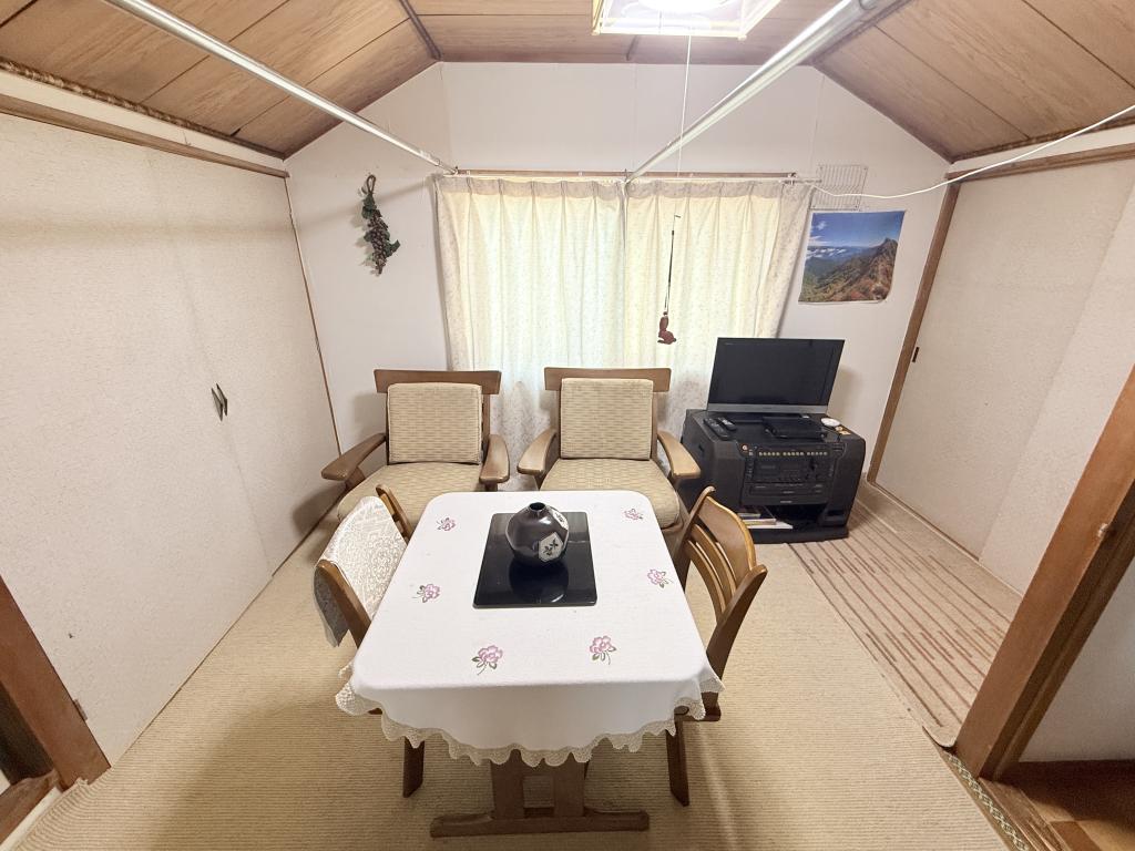 札内桂町のリノベ向き中古住宅♪延床42坪 内観