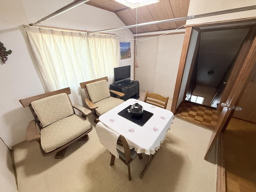 札内桂町のリノベ向き中古住宅♪延床42坪 内観