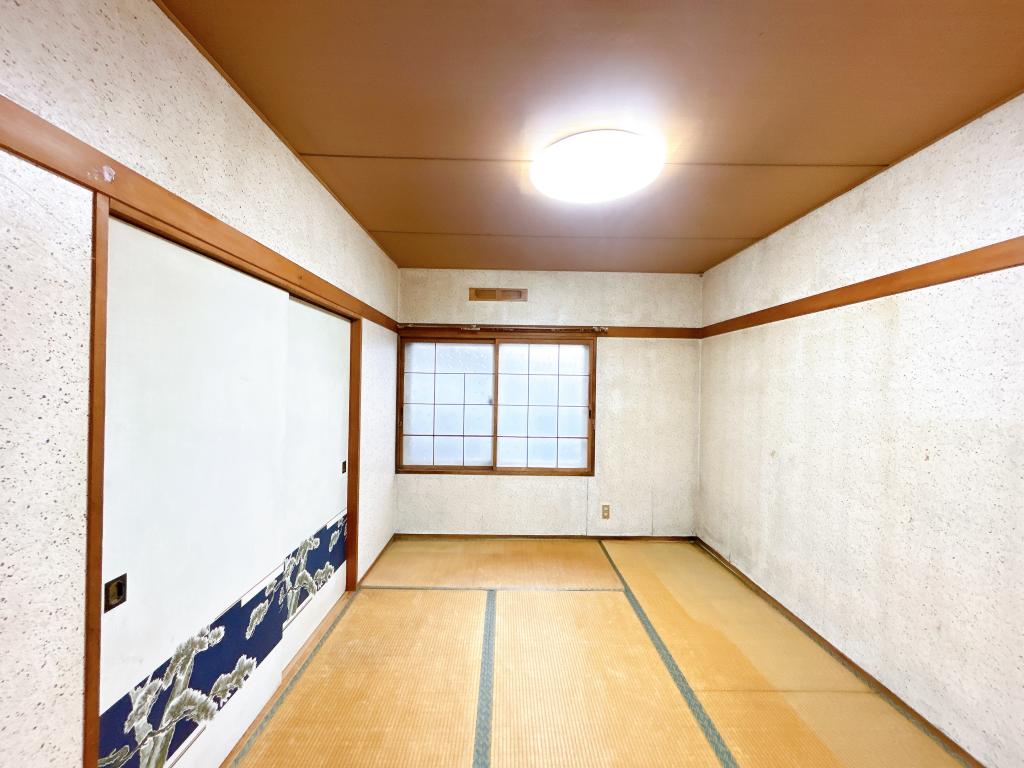 【外装リフォーム中】帯広市西21条南2丁目 内観