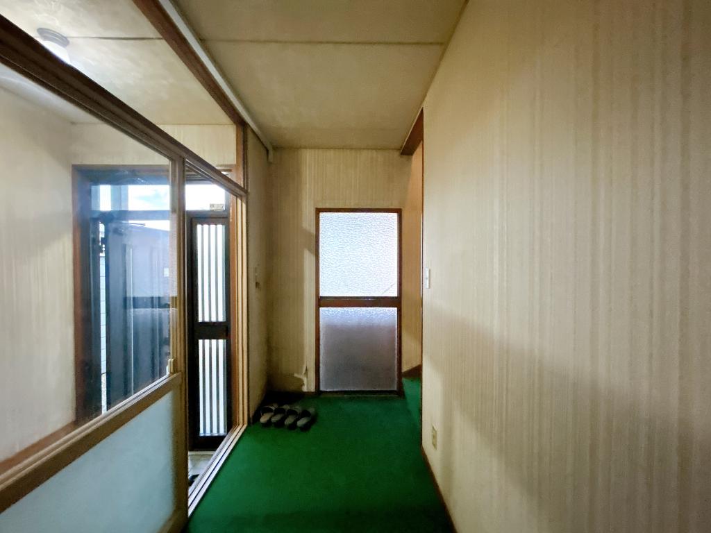 【外装リフォーム中】帯広市西21条南2丁目 内観