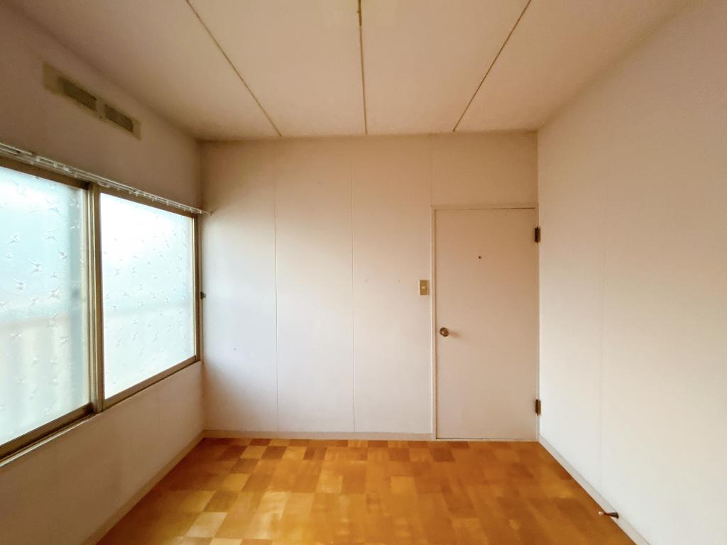 【外装リフォーム中】帯広市西21条南2丁目 内観
