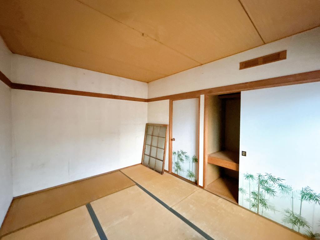 【外装リフォーム中】帯広市西21条南2丁目 内観