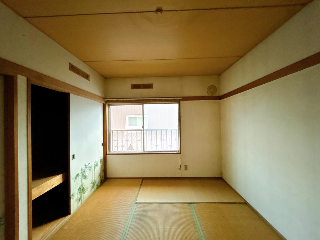 【外装リフォーム中】帯広市西21条南2丁目 内観