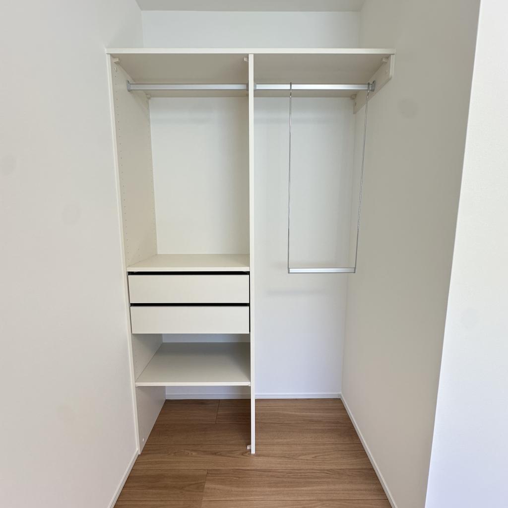 【STANDARD LINE】　 札内桂町　B 内観