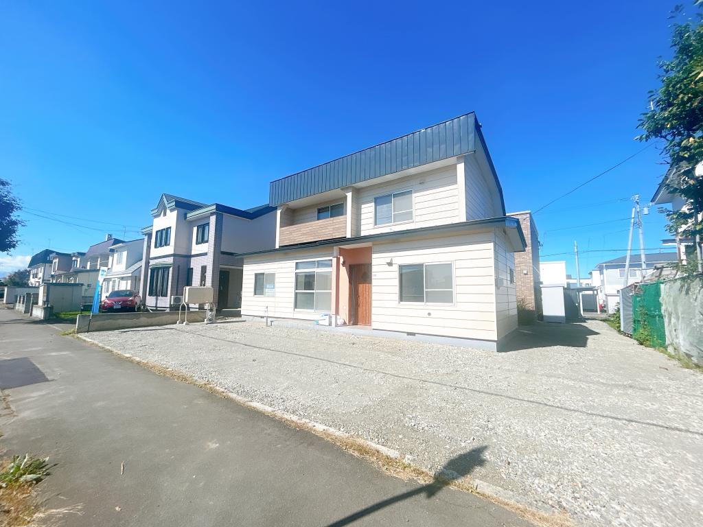 【外構追加工事中・舗装切り下予定・内装RF済】帯広市西19条南2丁目  内観