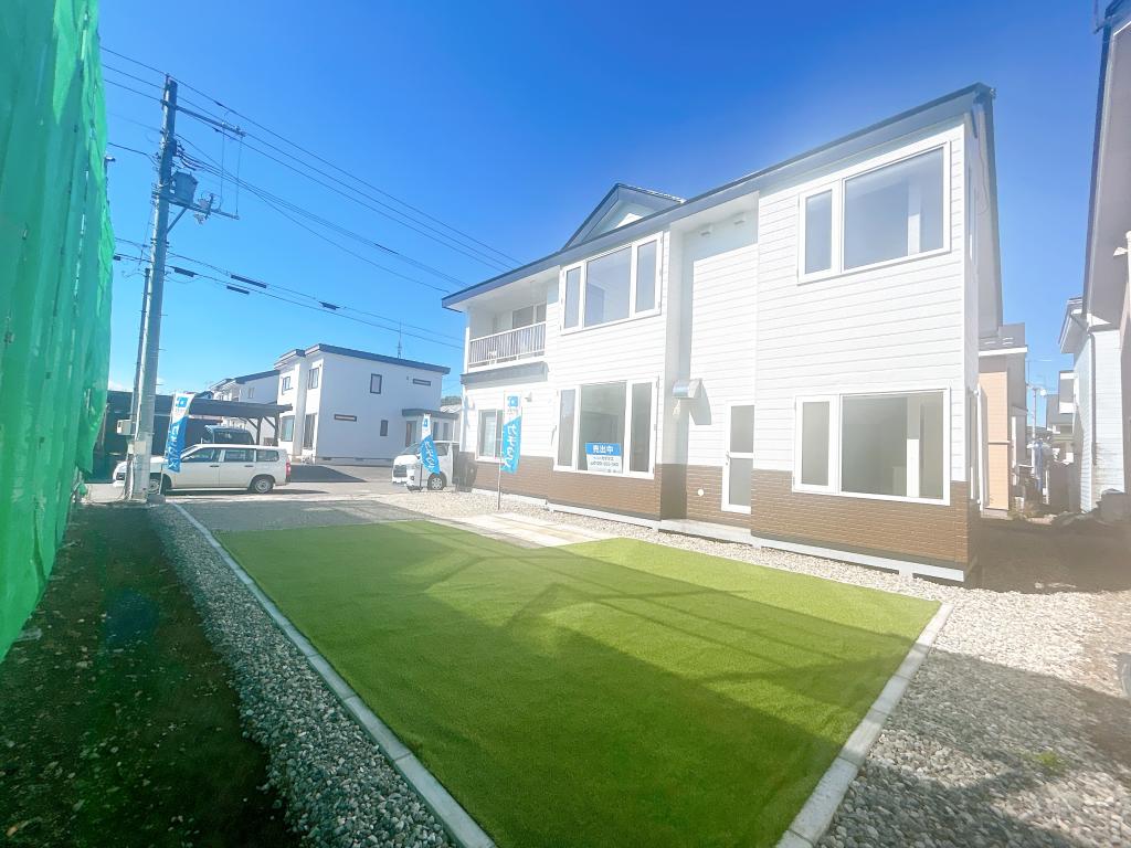 【外構工事管完了・人工芝仕上げ・内装追加リフォーム中】帯広市西23条南4丁目24-17  内観