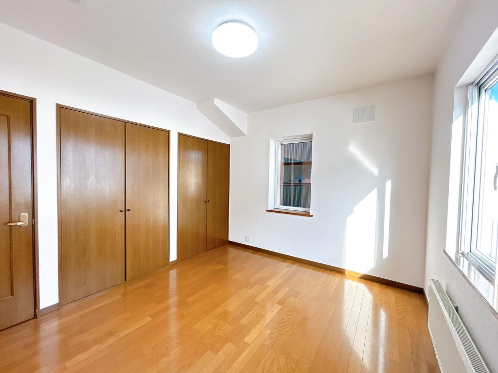 【内装リフォーム中】帯広市西６条南40丁目　  内観