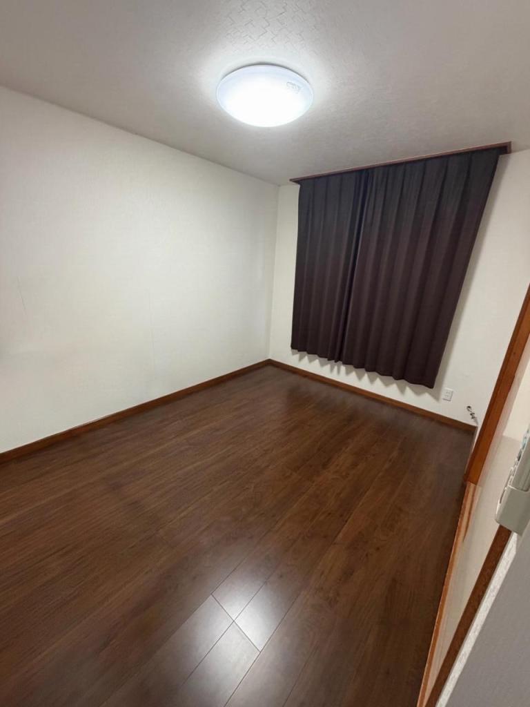 帯広市西20条南4丁目　店舗付き住宅 内観