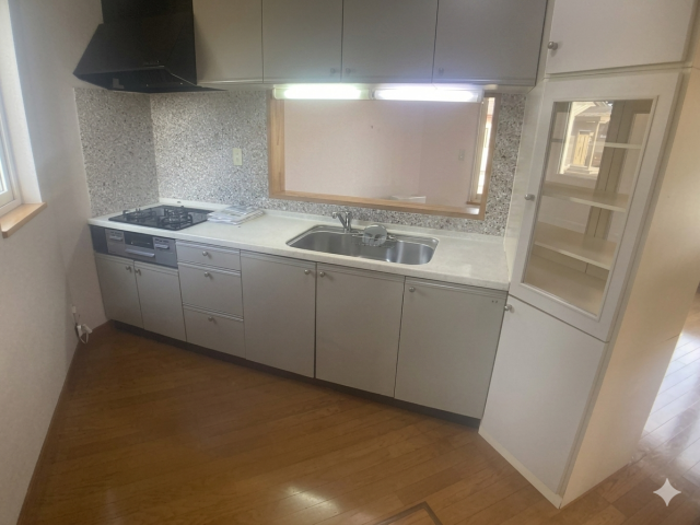 芽室町本通南８丁目※商談中【芽室町の４ＬＤＫの中古住宅登場！】 内観