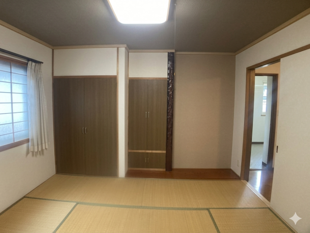 芽室町本通南８丁目※商談中【芽室町の４ＬＤＫの中古住宅登場！】 内観