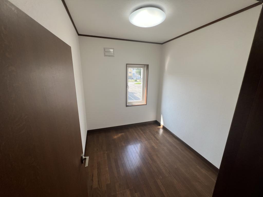 西二十二条南4丁目　リニューアル中古住宅 価格改定2026/9/27　2290万円→2080万円 内観