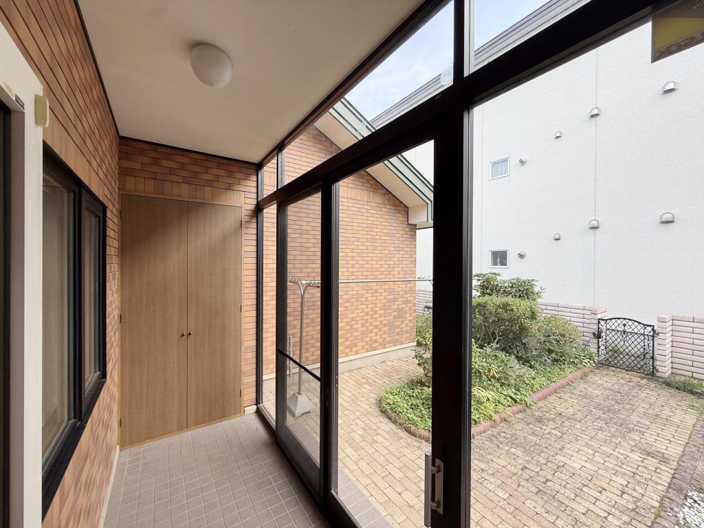 【フレスポ徒歩５分】１階２部屋。乾式タイル張りのゆとりの中古住宅 内観