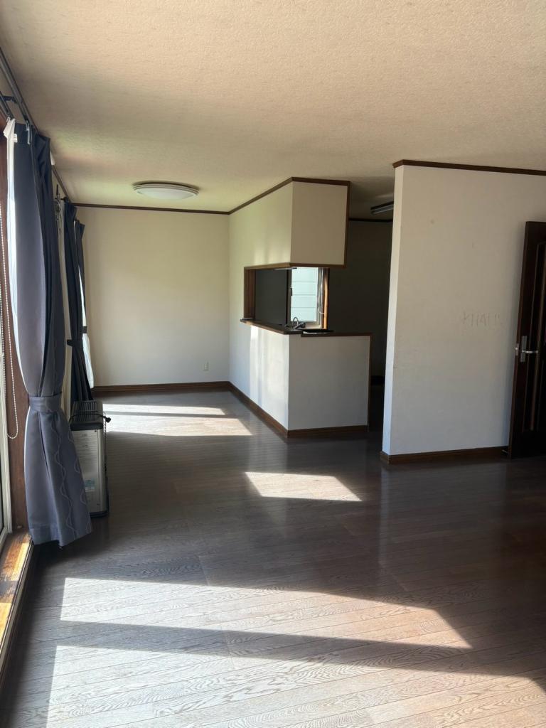 ★中古住宅★　帯広市西16条北3丁目　3LDK→4LDKにリフォーム可能です！ 内観