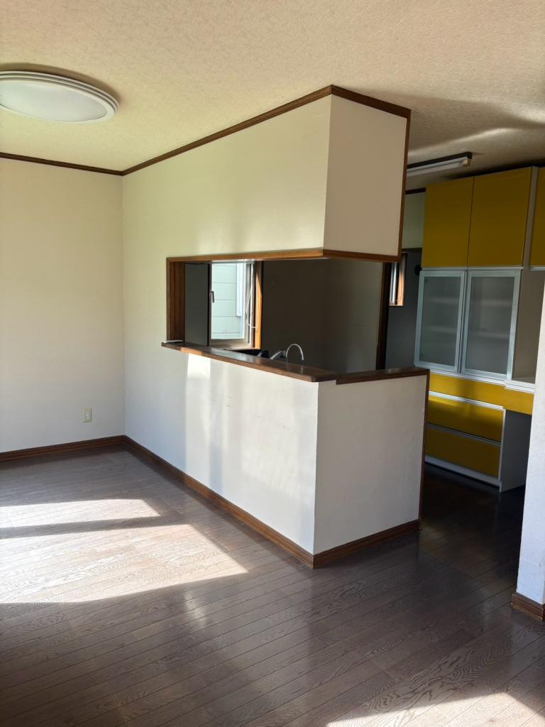 ★中古住宅★　帯広市西16条北3丁目　3LDK→4LDKにリフォーム可能です！ 内観