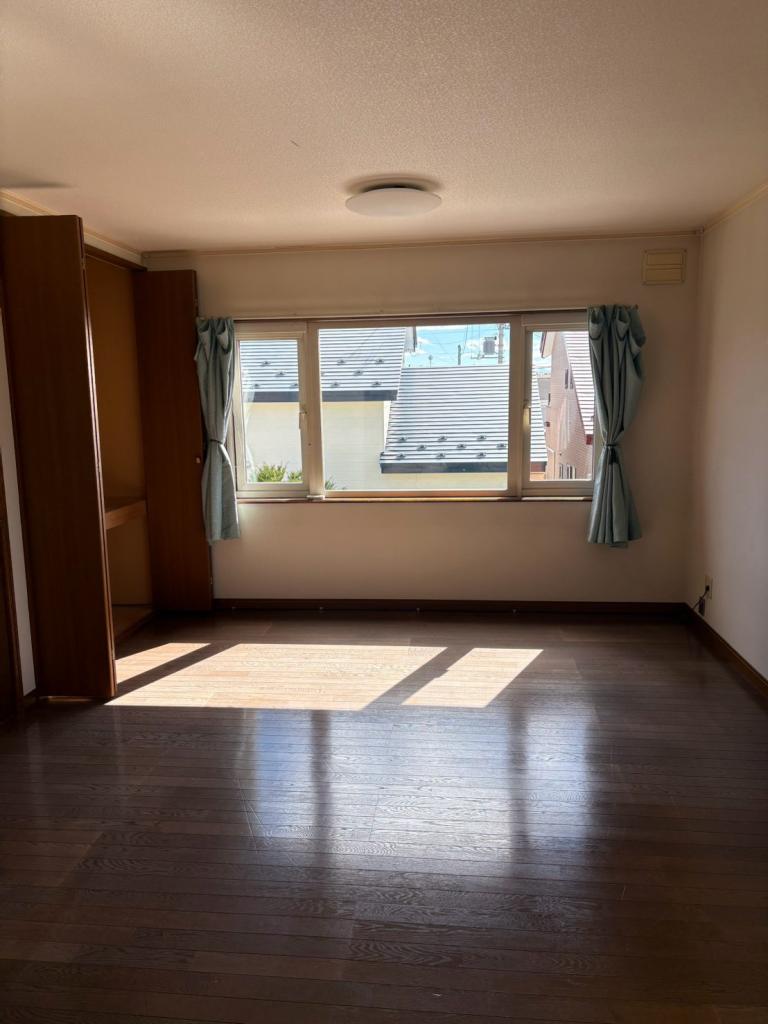 ★中古住宅★　帯広市西16条北3丁目　3LDK→4LDKにリフォーム可能です！ 内観