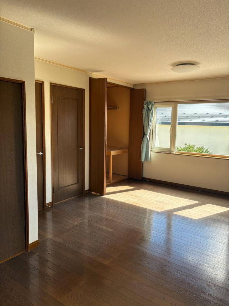 ★中古住宅★　帯広市西16条北3丁目　3LDK→4LDKにリフォーム可能です！ 内観