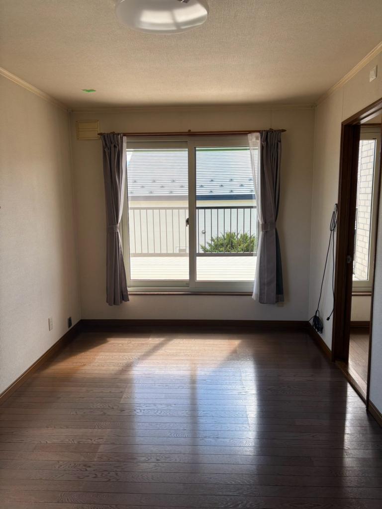 ★中古住宅★　帯広市西16条北3丁目　3LDK→4LDKにリフォーム可能です！ 内観