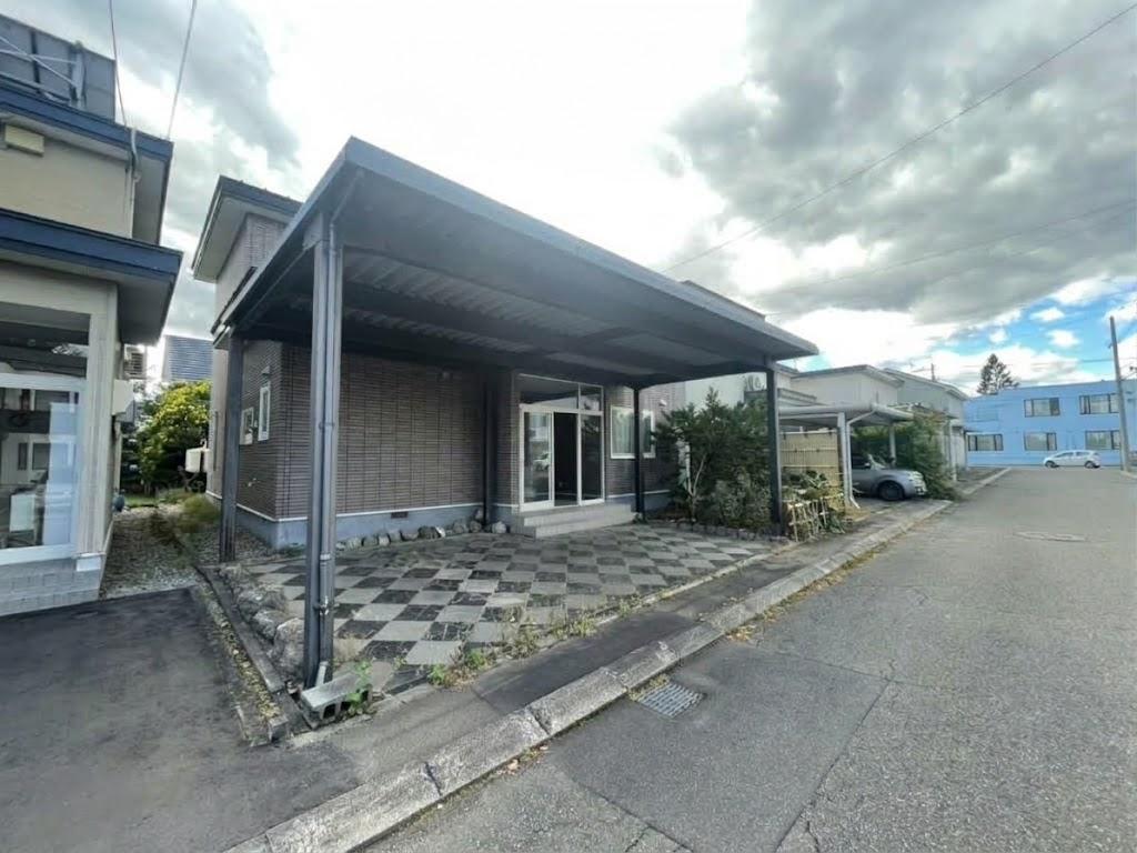 西２２南４＿中古住宅 内観
