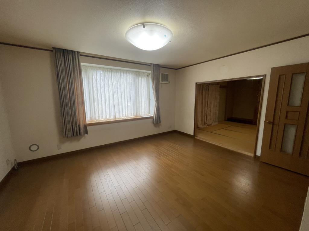 西２２南４＿中古住宅 内観
