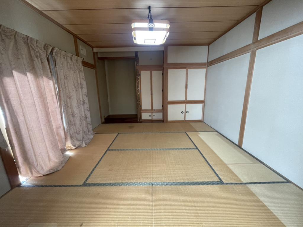 西２２南４＿中古住宅 内観