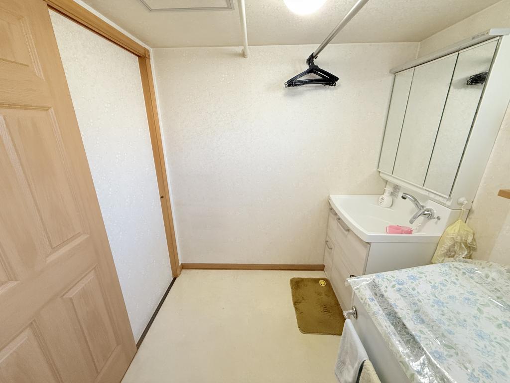 西19条南3丁目の中古住宅　※美邸 内観