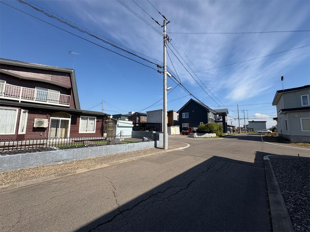 南東角地108坪｜緑陽台南区｜4LDK｜スマートキー玄関・窓リフォーム済の高台住宅 内観