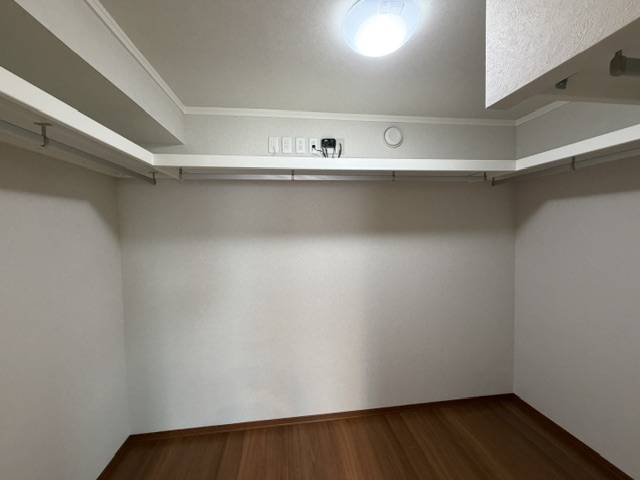 帯広市公園東町４丁目　売中古住宅 内観