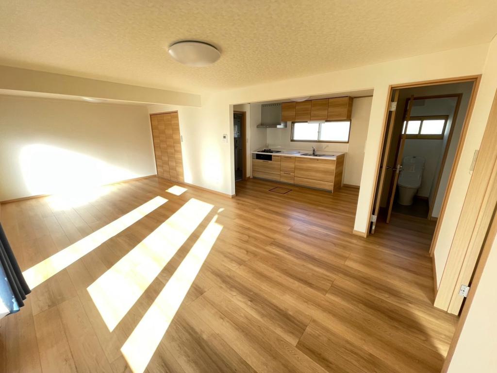 ★中古住宅★　帯広市西13条北8丁目　R4年にフルリフォーム済 内観