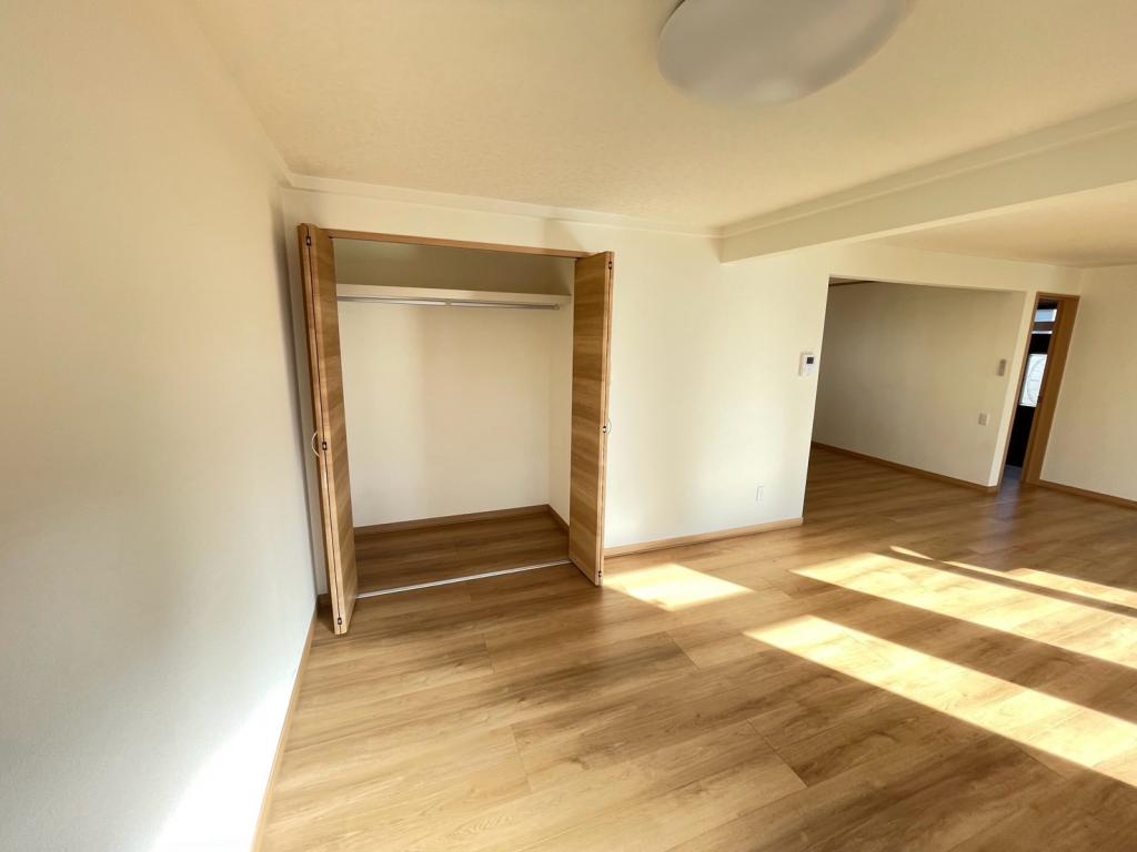 ★中古住宅★　帯広市西13条北8丁目　R4年にフルリフォーム済 内観
