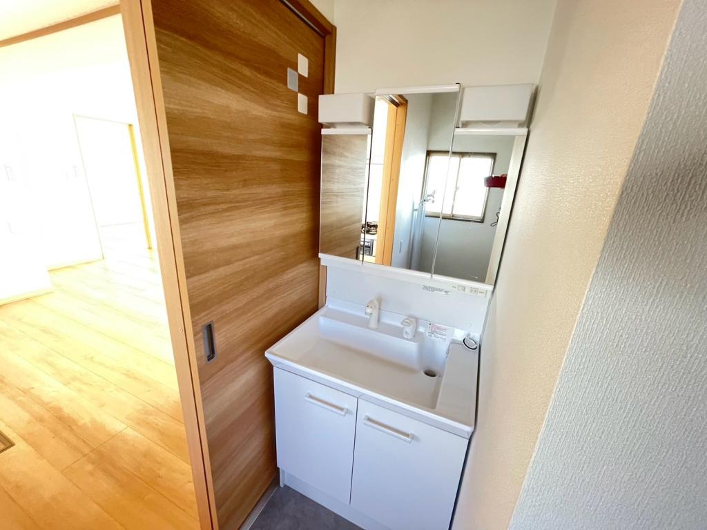 ★中古住宅★　帯広市西13条北8丁目　R4年にフルリフォーム済 内観