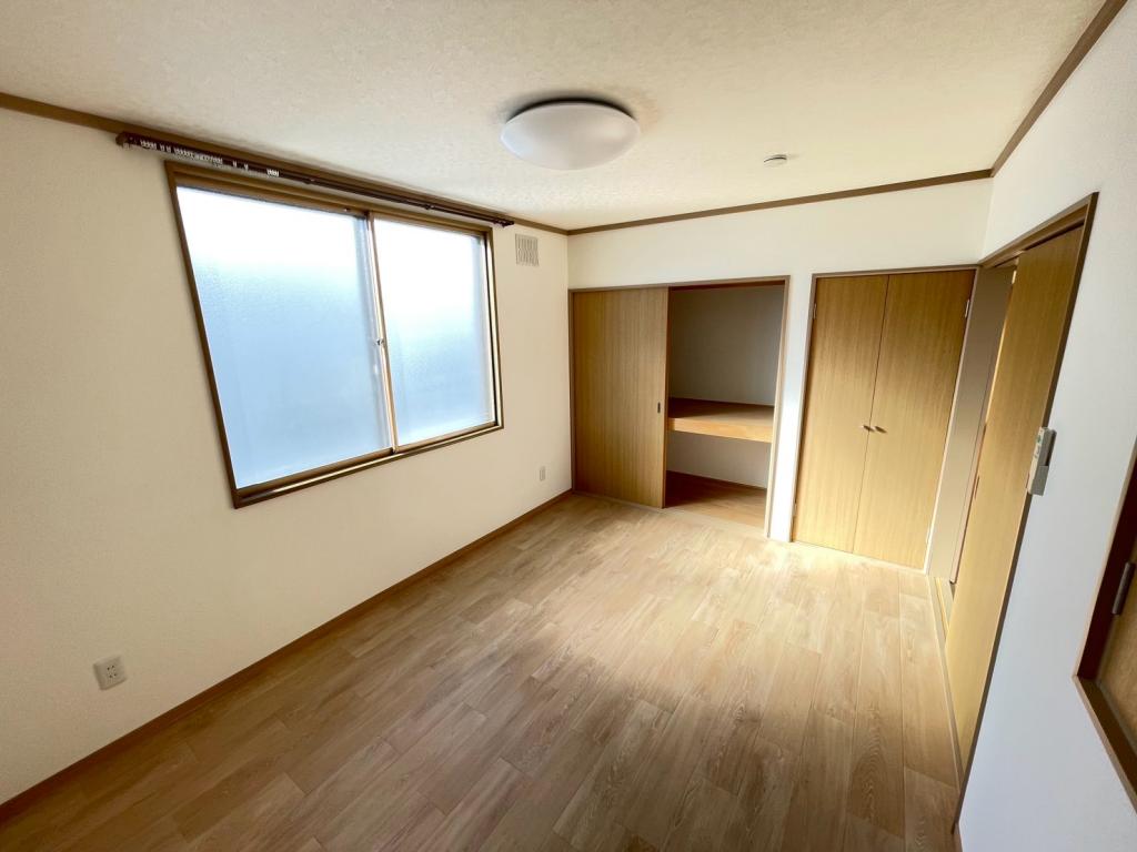 ★中古住宅★　帯広市西13条北8丁目　R4年にフルリフォーム済 内観