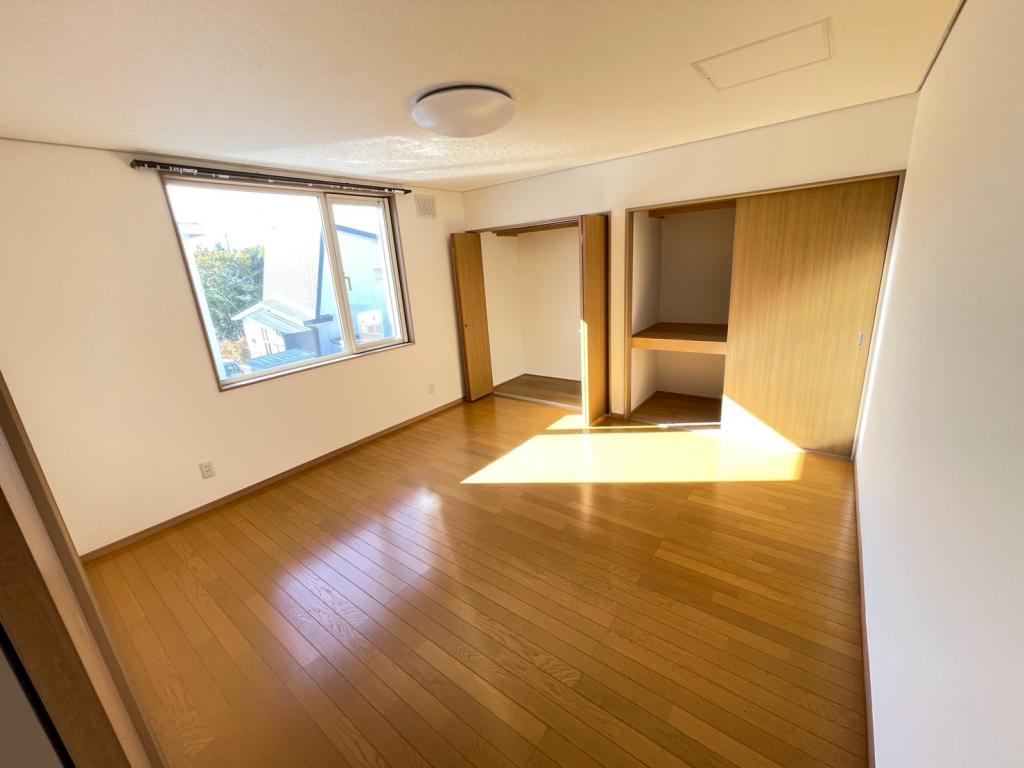 ★中古住宅★　帯広市西13条北8丁目　R4年にフルリフォーム済 内観