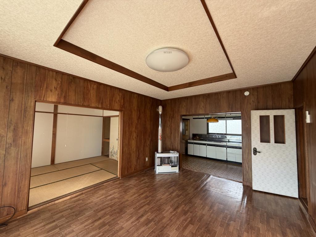 【中古住宅】音更町新通北１丁目　現状渡し 内観
