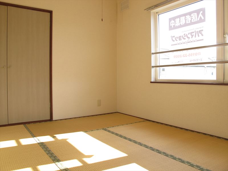 売共同住宅（西２０南５） 内観
