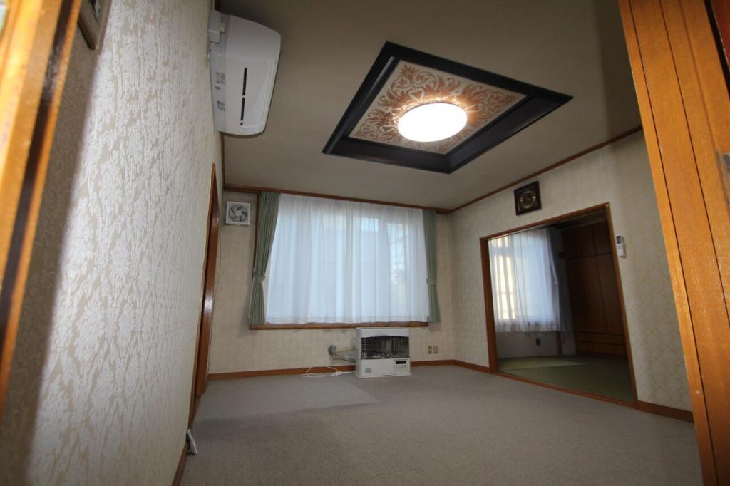 西２１条南２丁目　中古戸建 内観