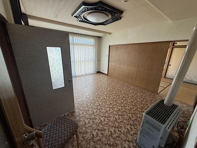 上川郡新得町2条南5丁目戸建 内観