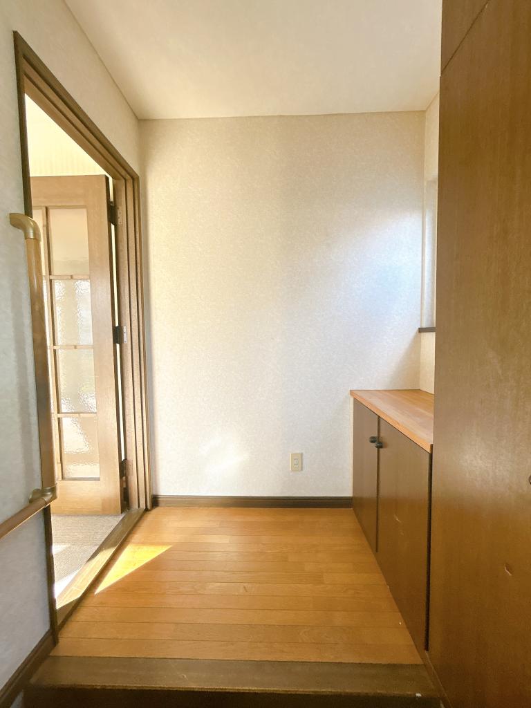 【駐車拡張工事中】帯広市西23条南4丁目 内観