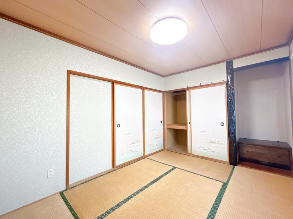 【駐車拡張工事中】帯広市西23条南4丁目 内観